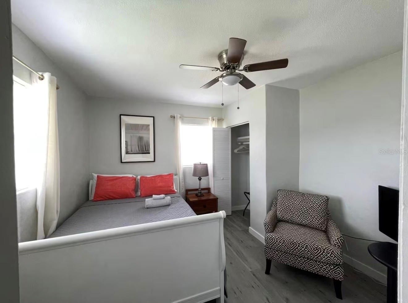 Image 7 of 15 For 16900 Lincoln Street