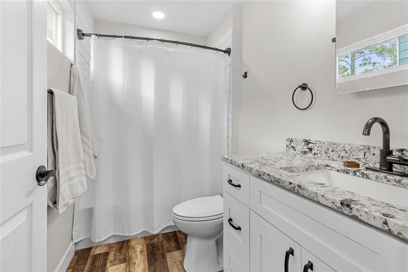 Image 10 of 20 For 11751 105th Avenue