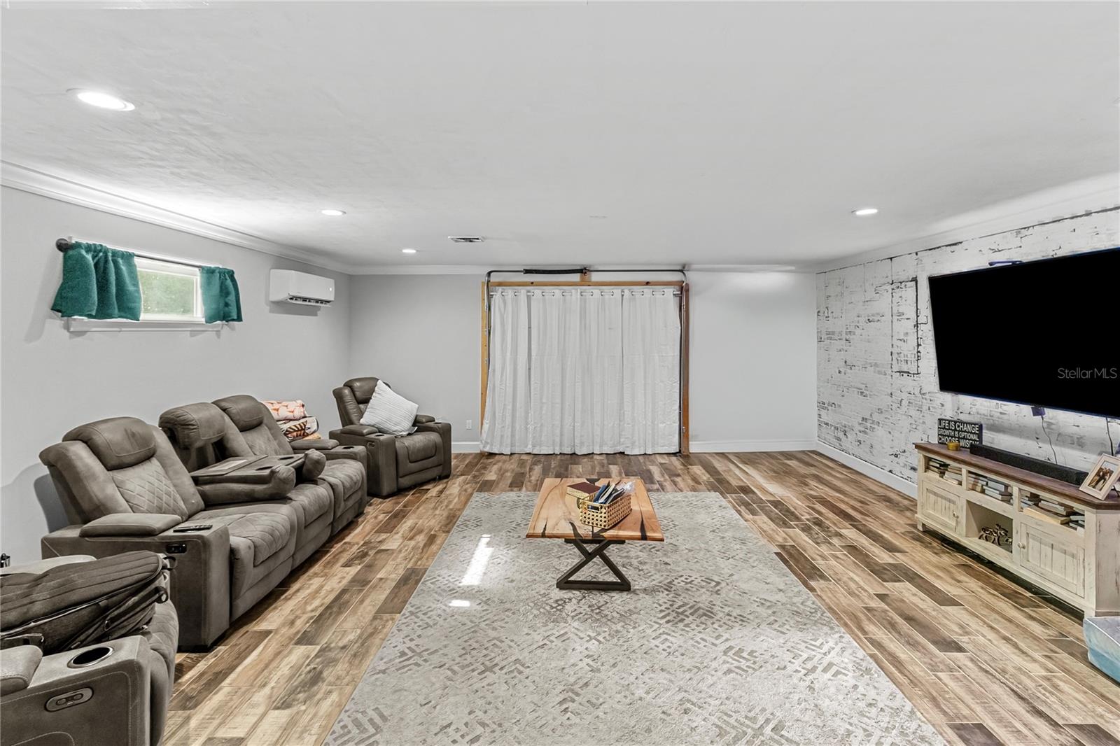 Image 14 of 20 For 11751 105th Avenue