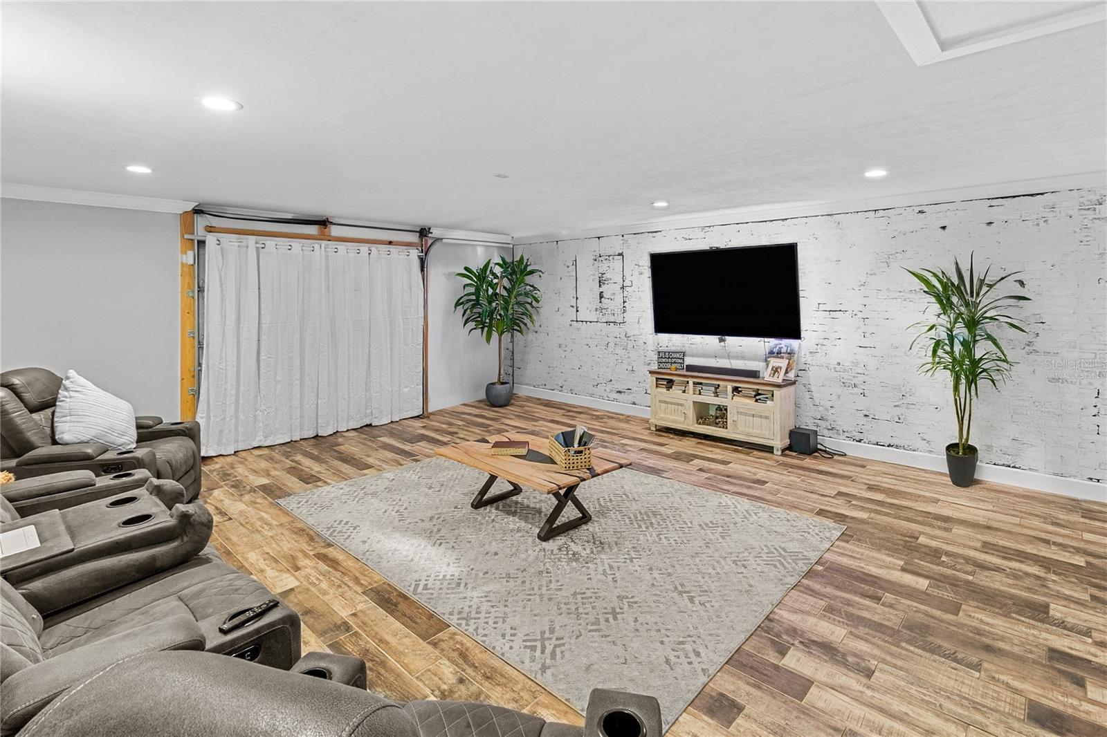 Image 4 of 20 For 11751 105th Avenue