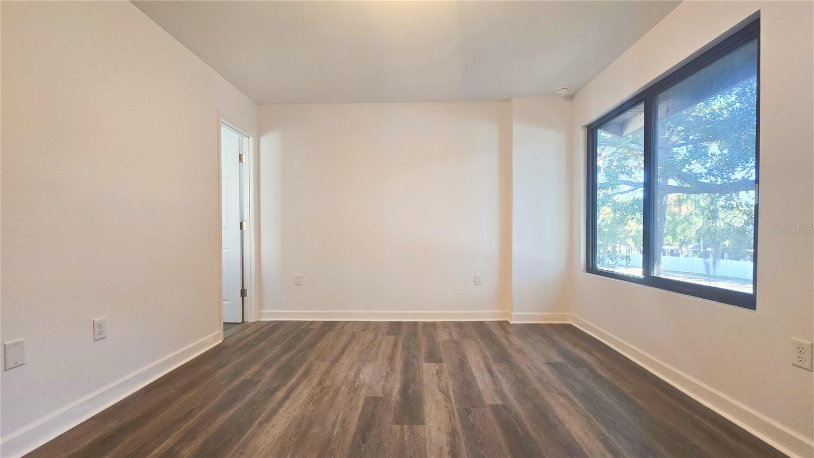 Image 11 of 19 For 2300 43rd Street L1