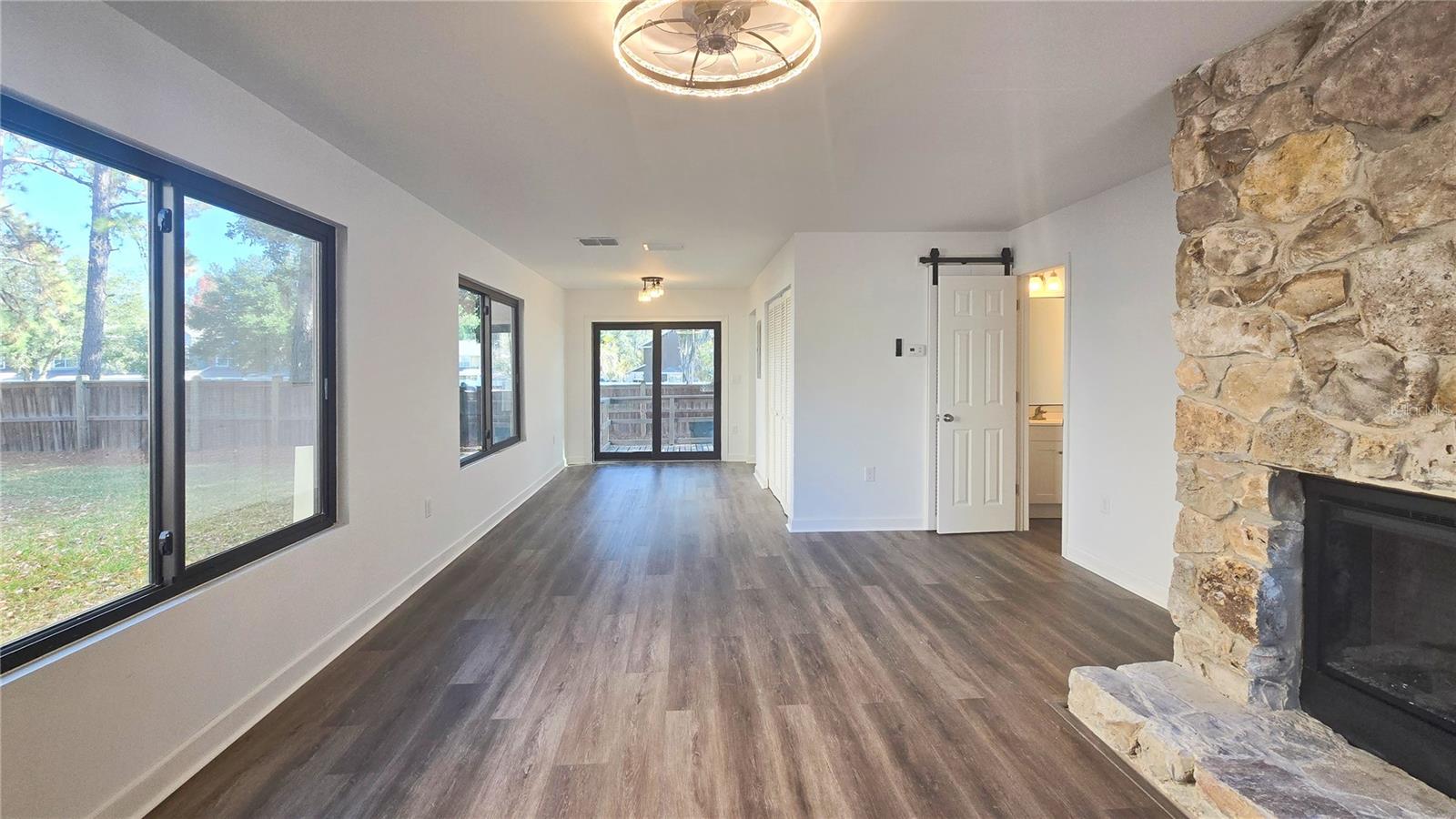 Image 2 of 19 For 2300 43rd Street L1