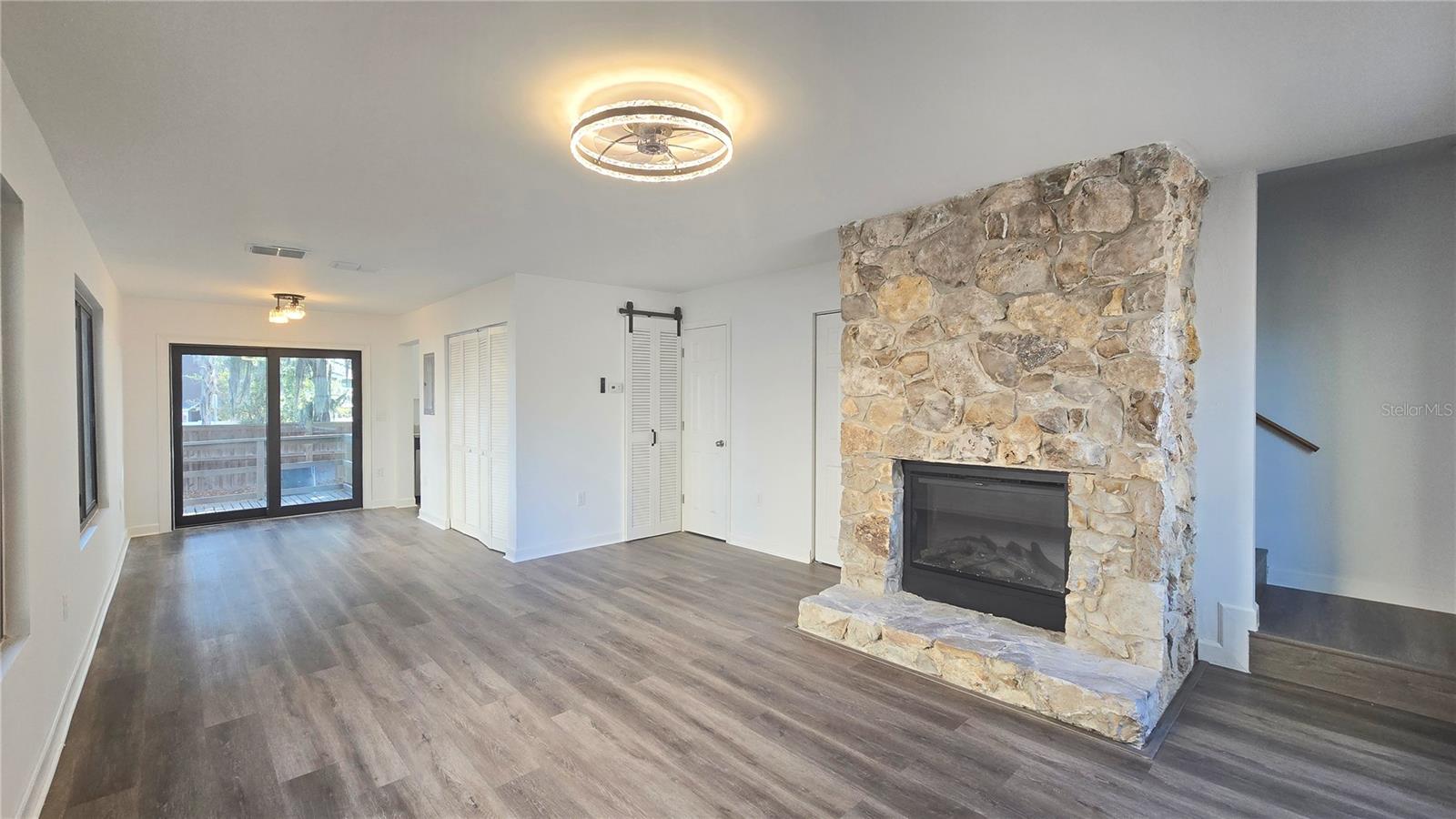 Image 3 of 19 For 2300 43rd Street L1