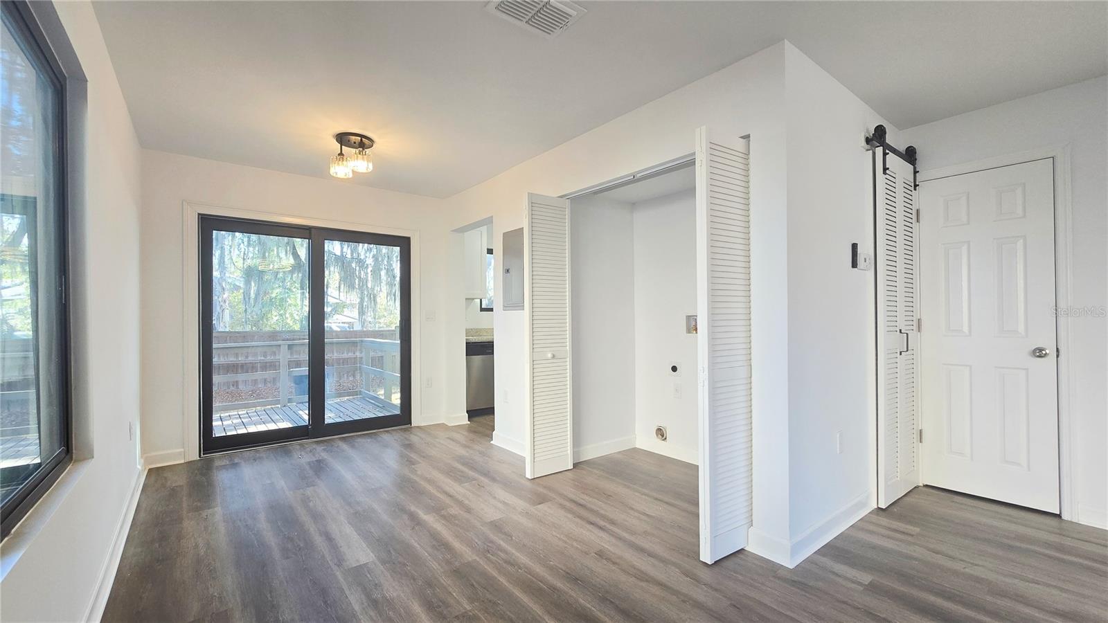 Image 4 of 19 For 2300 43rd Street L1