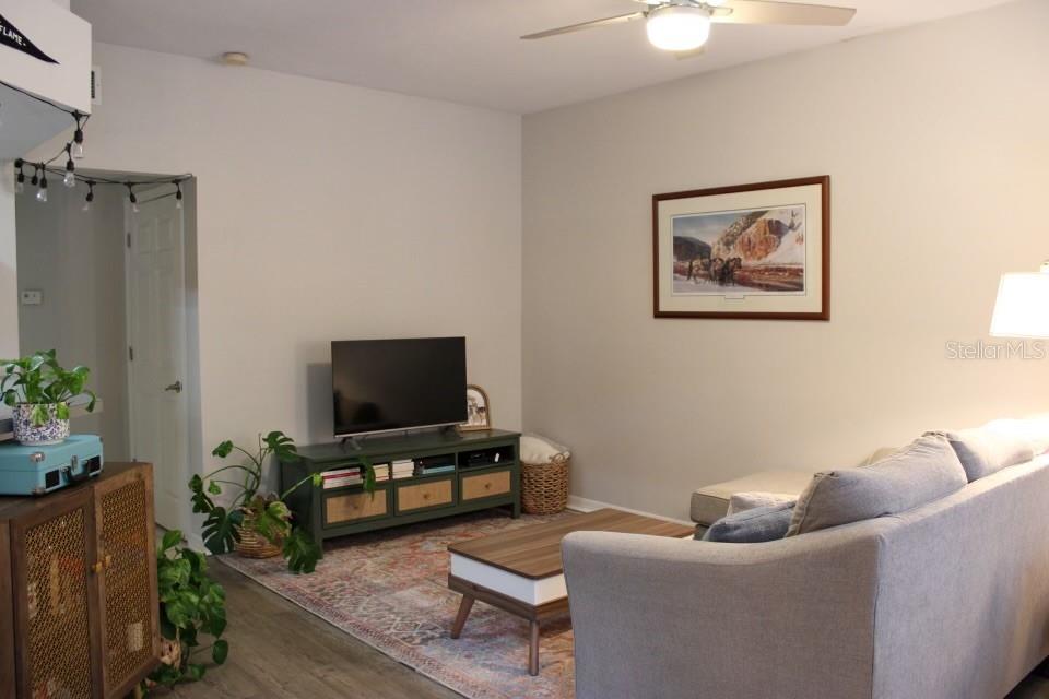 Image 3 of 19 For 533 50 Boulevard