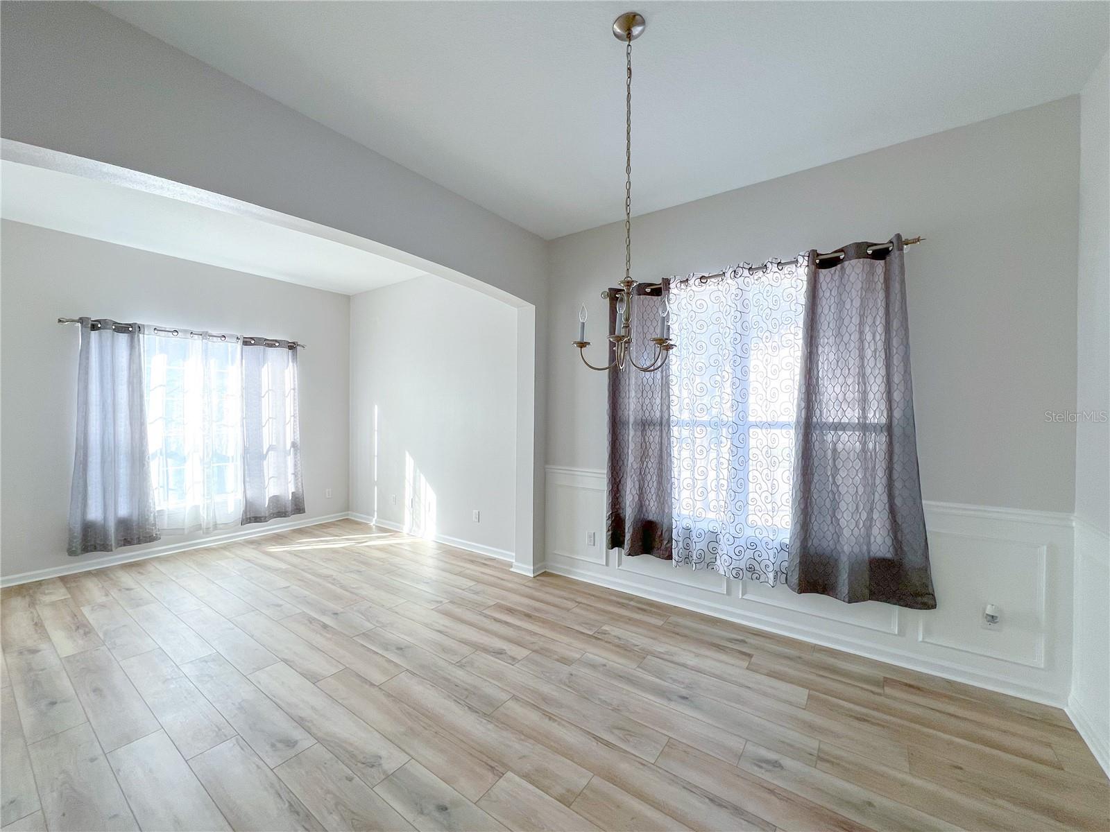 Image 5 of 20 For 8225 53rd Terrace