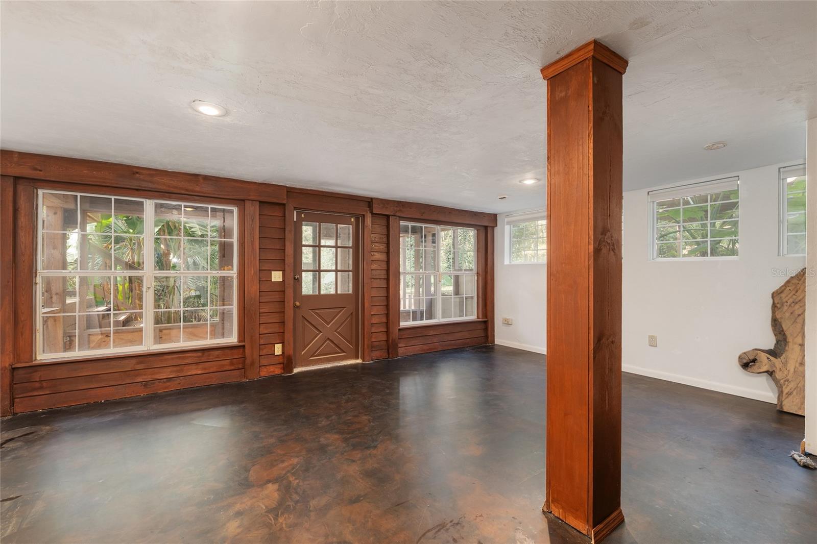 Image 29 of 42 For 3730 37th Terrace