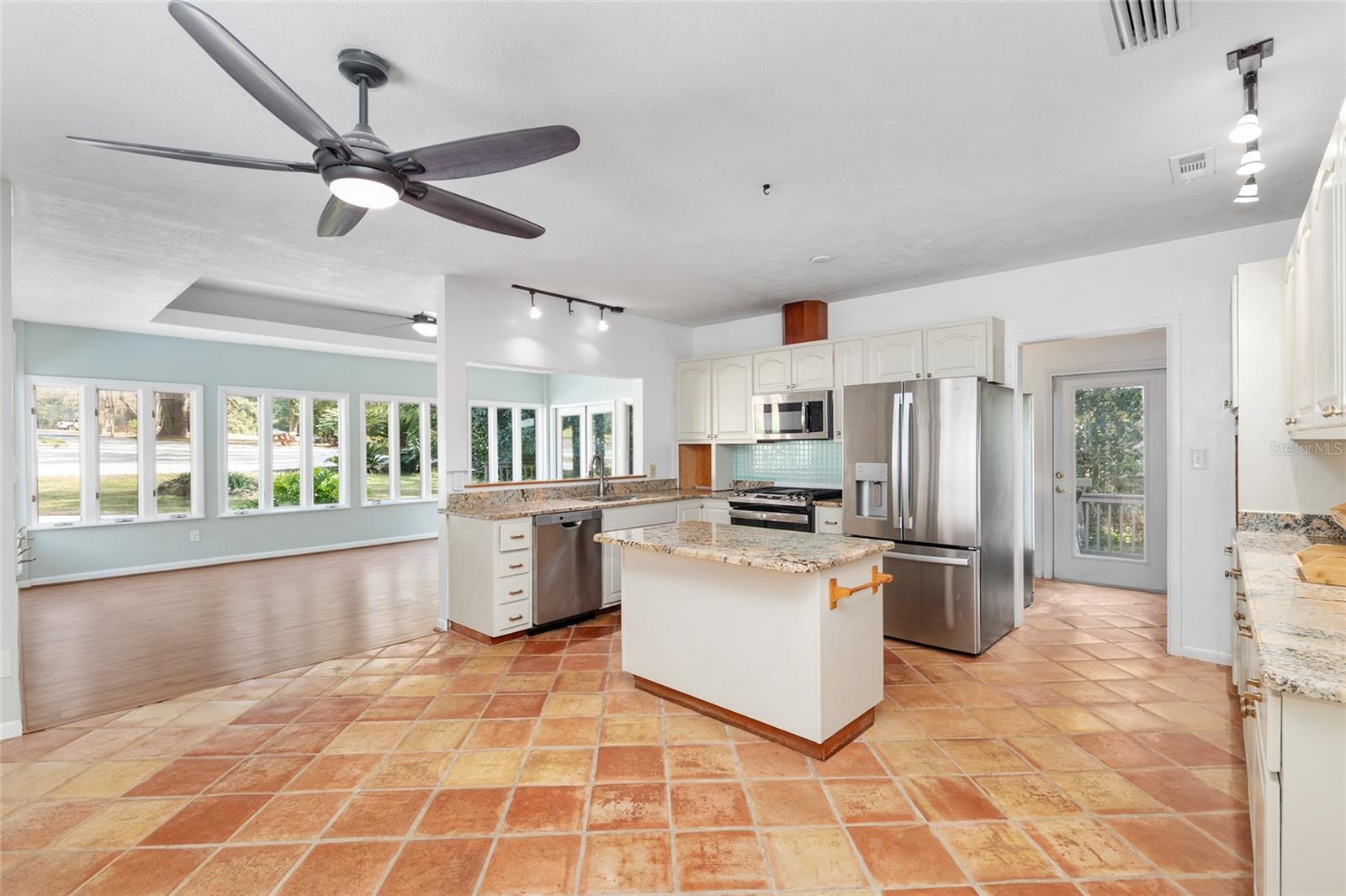 Image 5 of 42 For 3730 37th Terrace