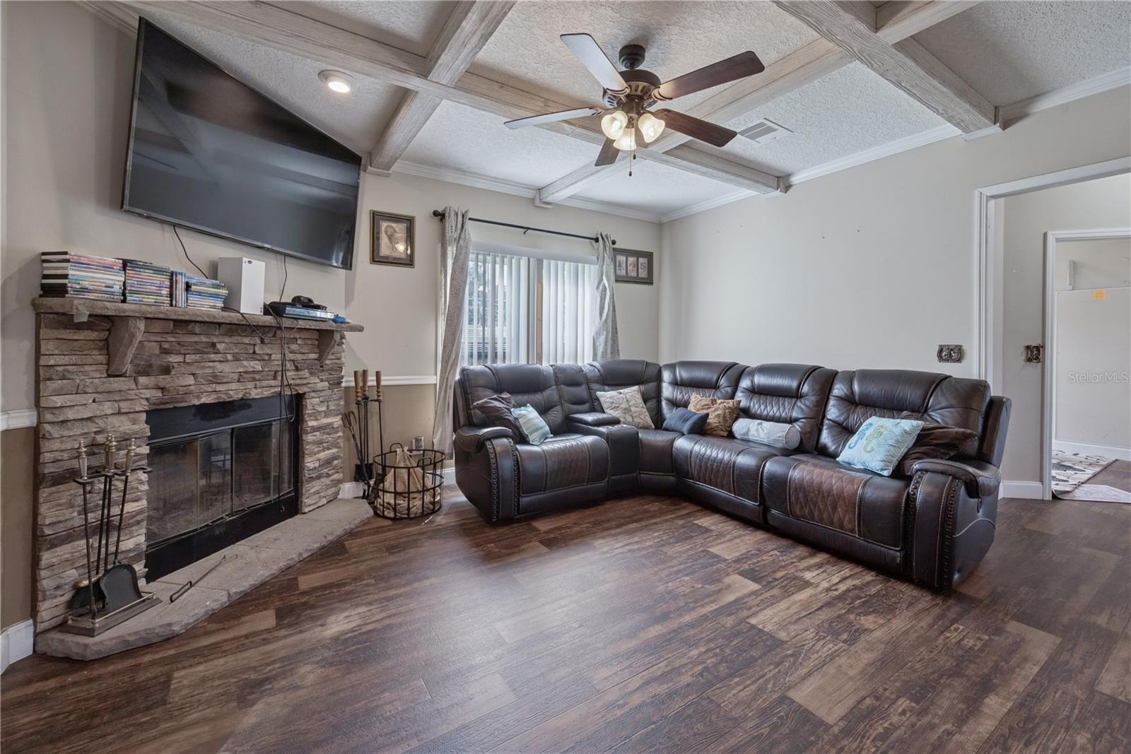 Image 18 of 58 For 129 Perry Road 1