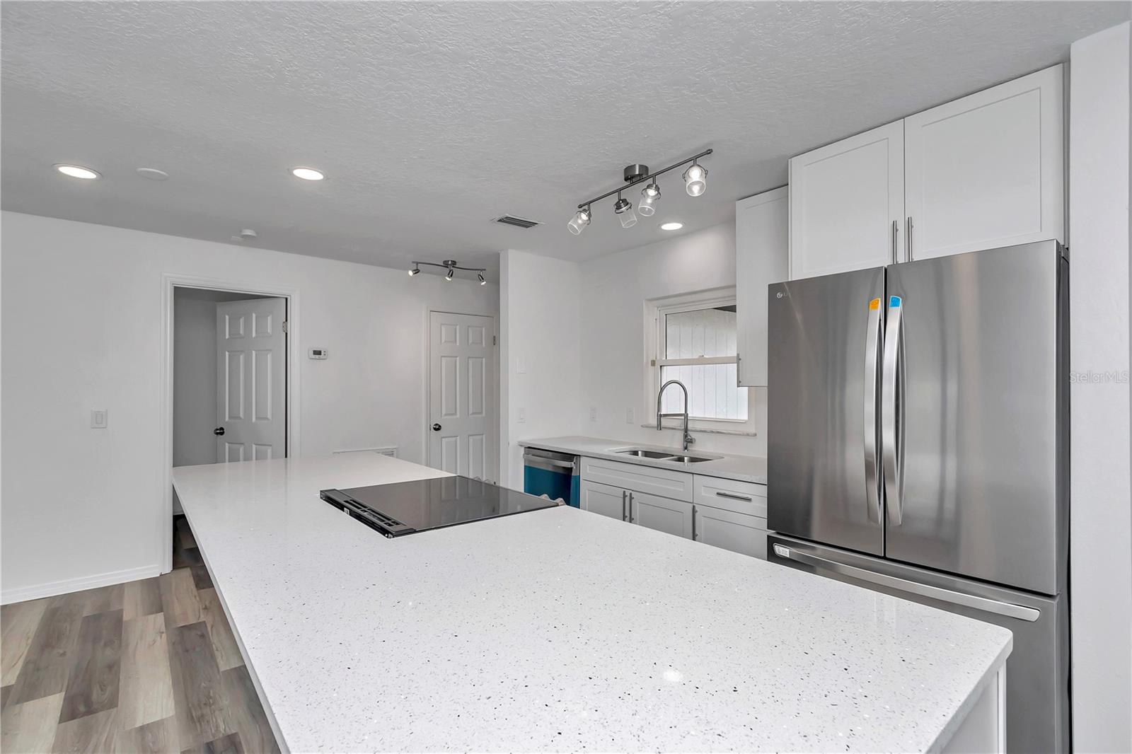 Image 32 of 60 For 9019 Gulf To Lake Highway