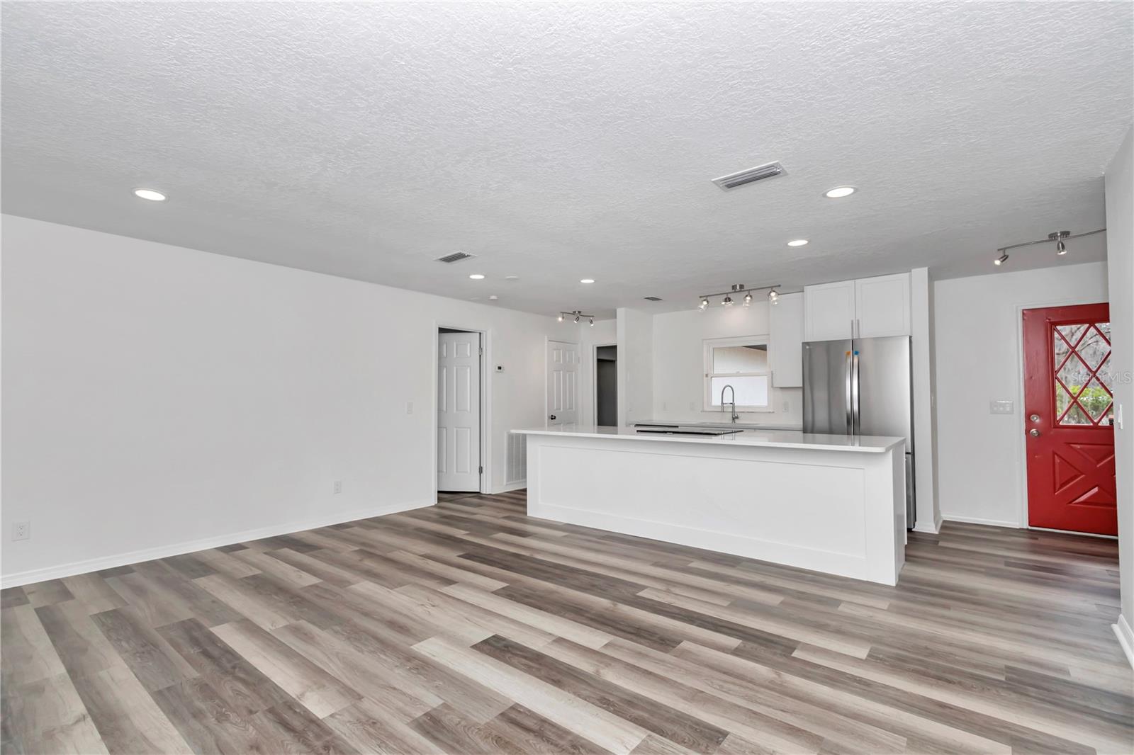 Image 42 of 60 For 9019 Gulf To Lake Highway