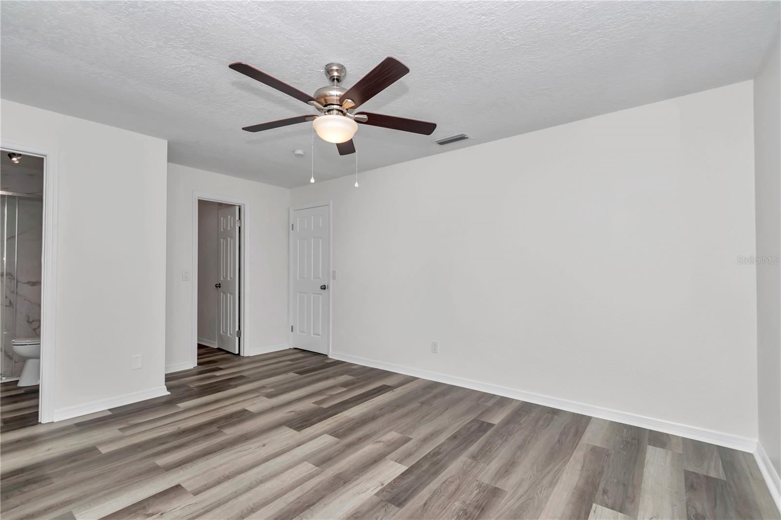 Image 52 of 60 For 9019 Gulf To Lake Highway