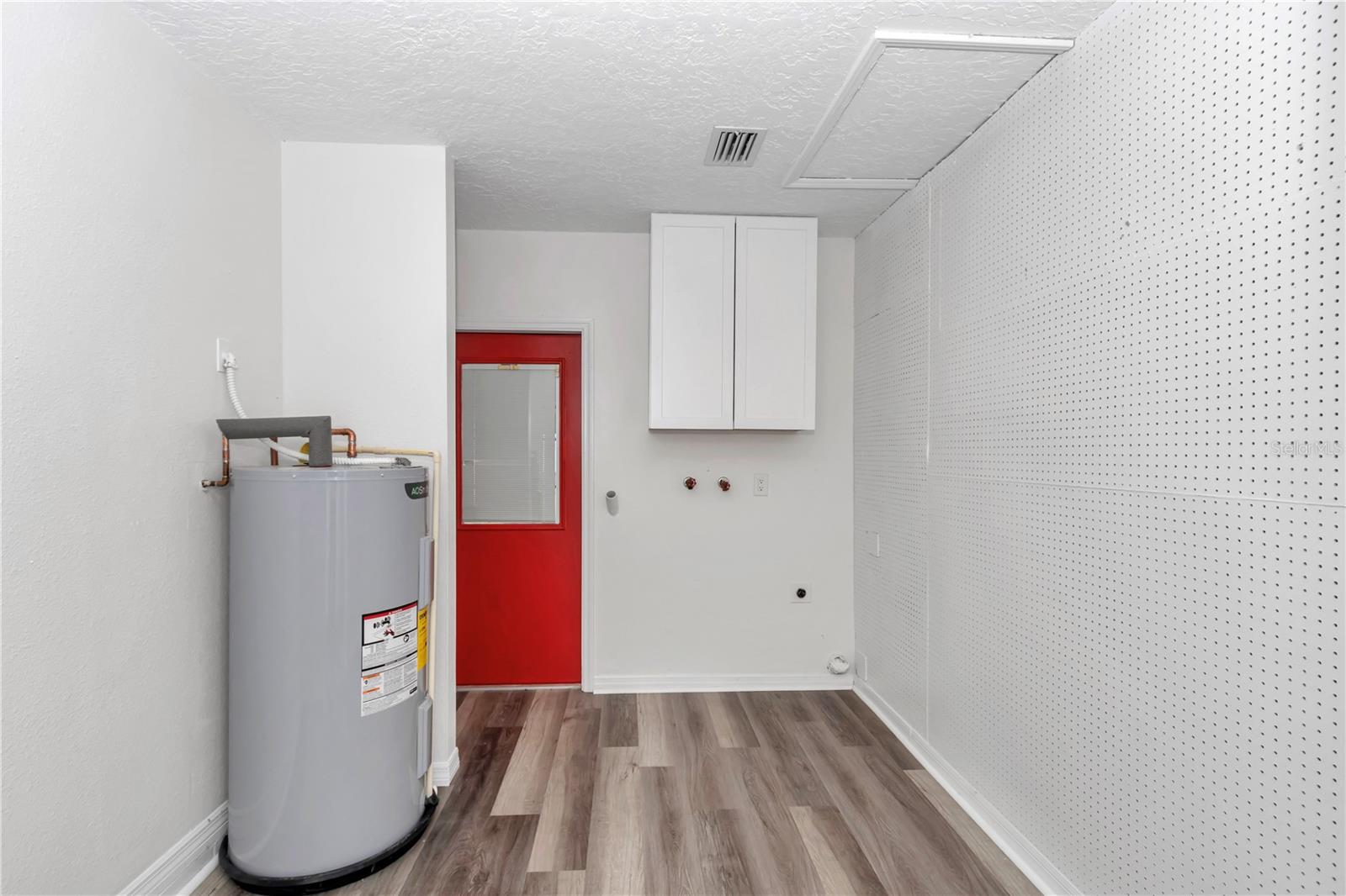 Image 57 of 60 For 9019 Gulf To Lake Highway