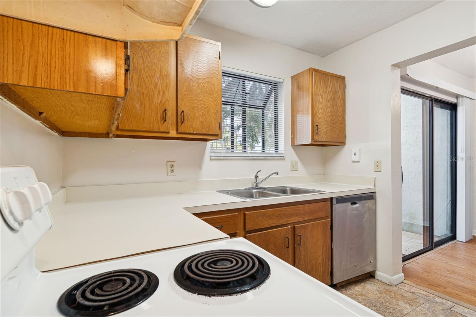 Image 13 of 31 For 2300 43rd Street L2