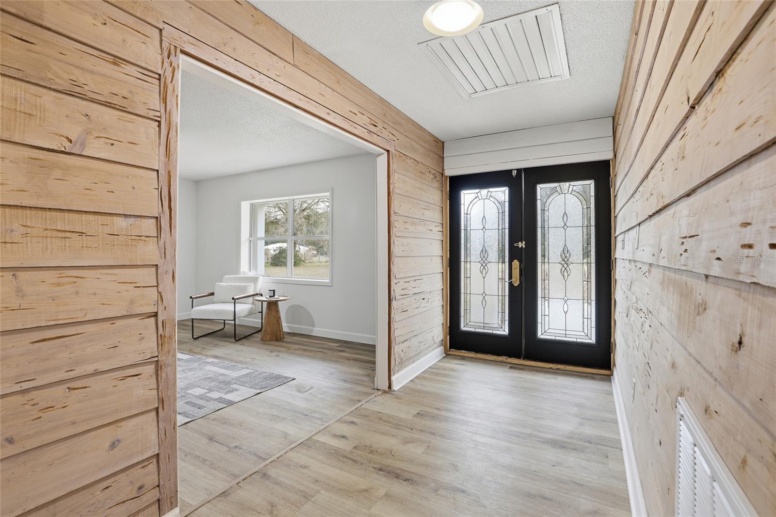 Image 11 of 52 For 4905 109th Street