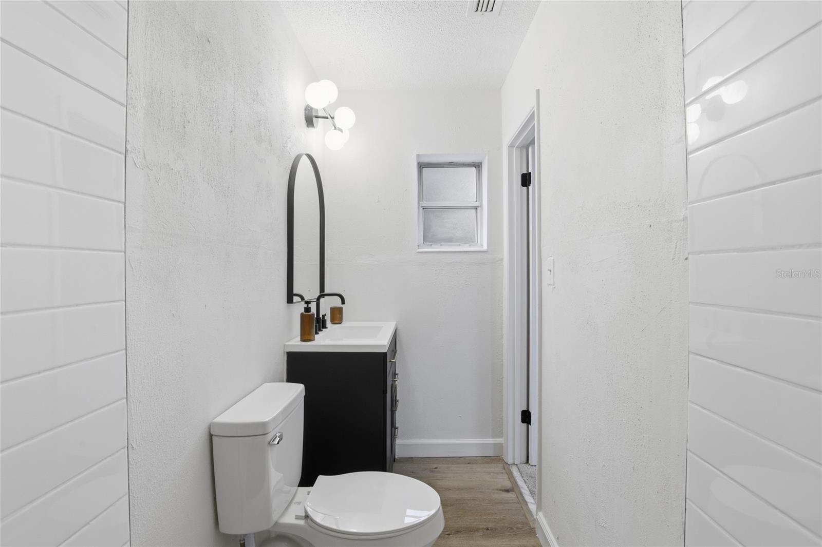 Image 29 of 52 For 4905 109th Street