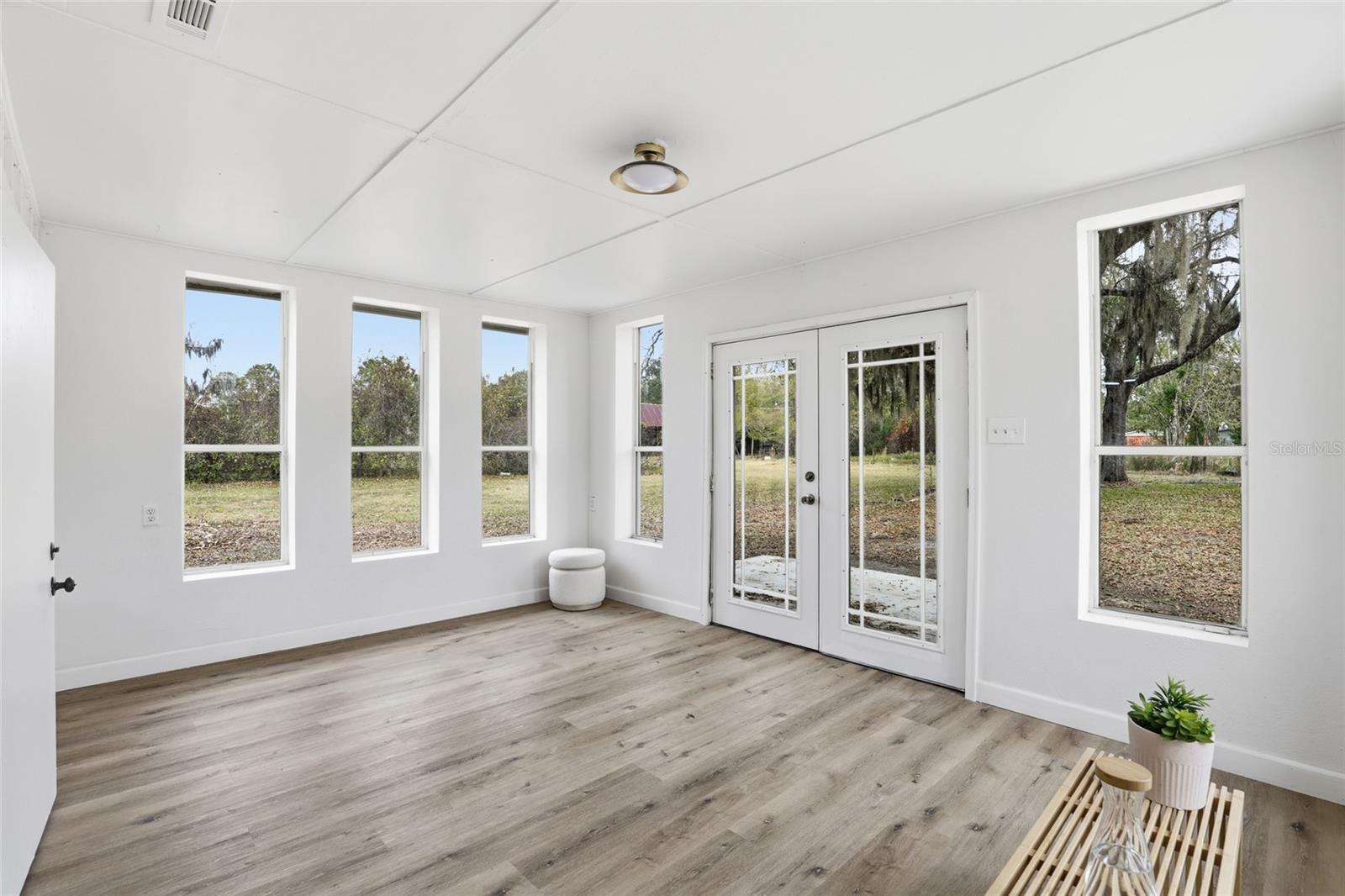 Image 39 of 52 For 4905 109th Street