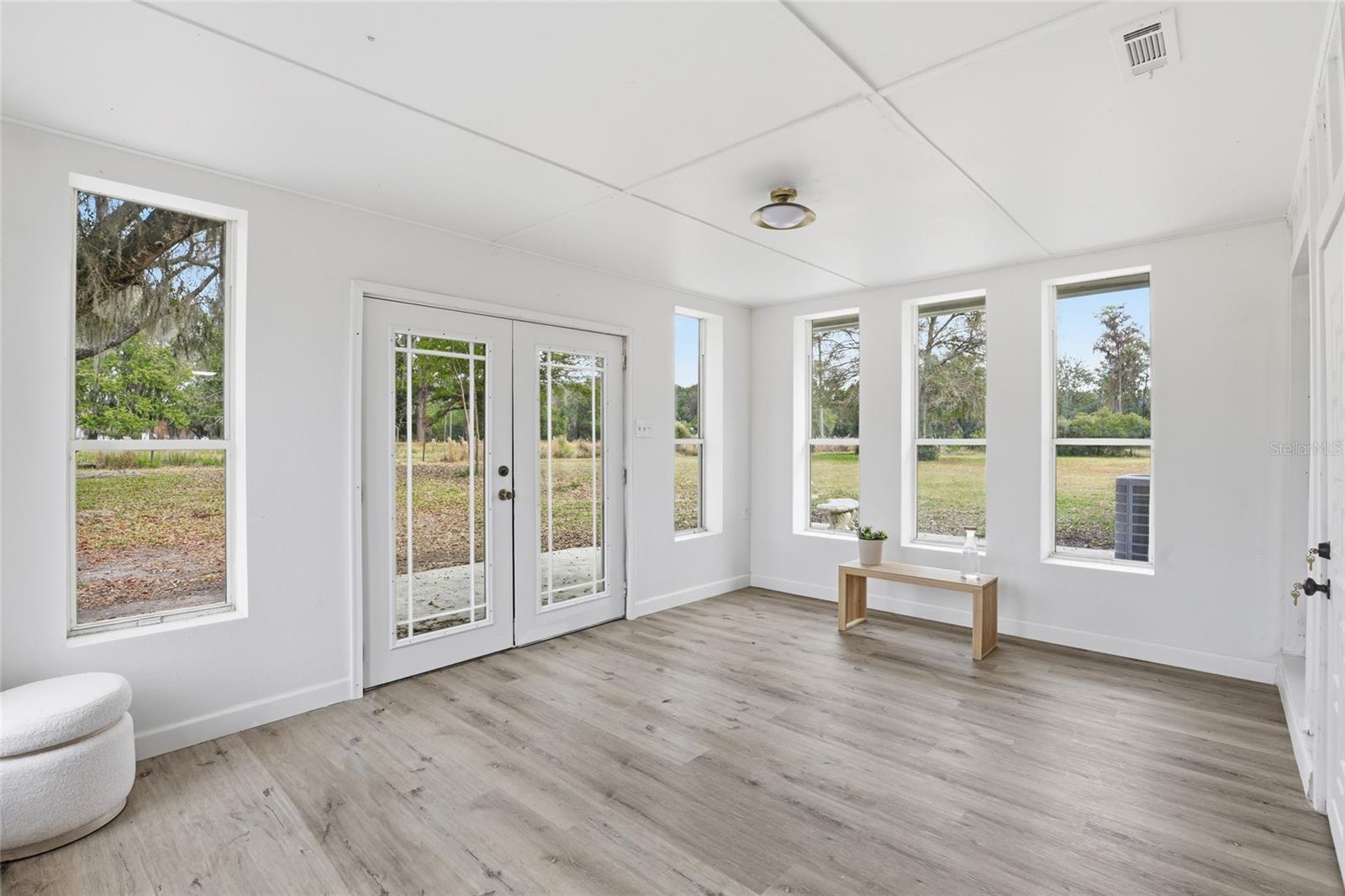 Image 40 of 52 For 4905 109th Street