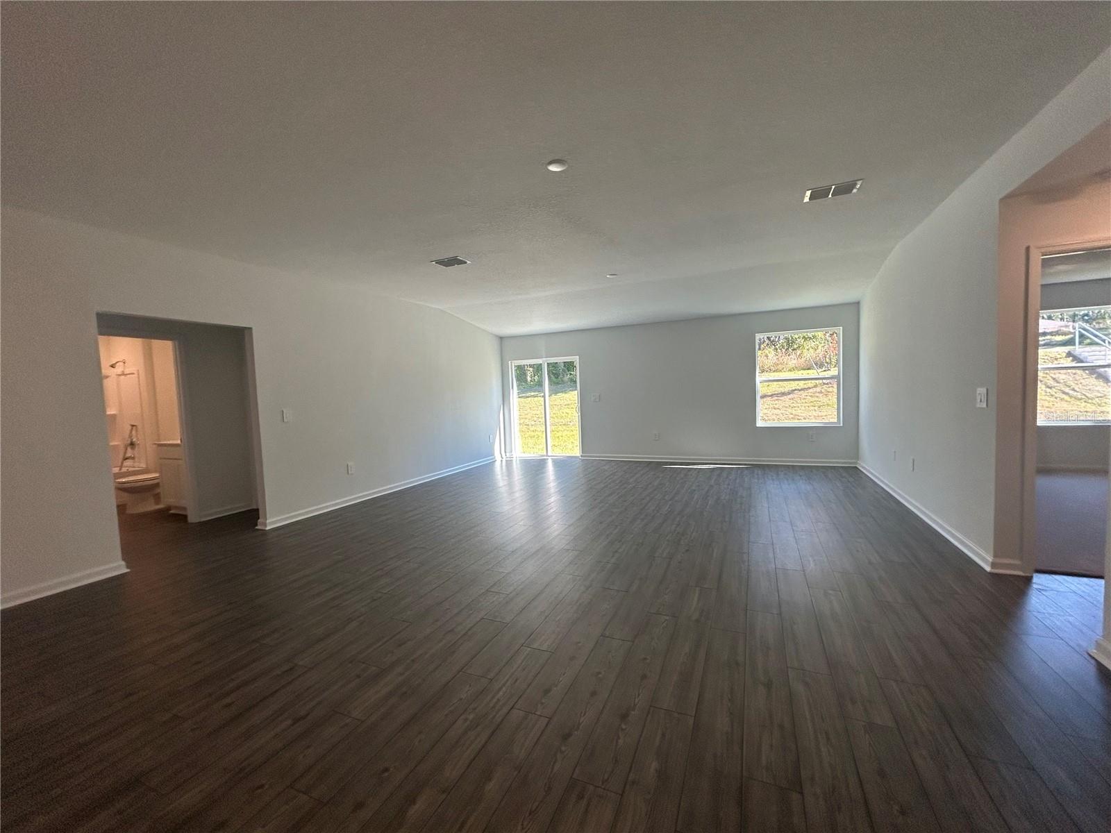 Image 11 of 25 For 16617 144th Street