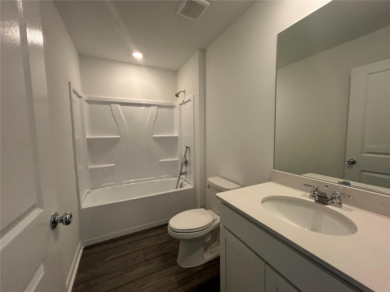 Image 12 of 25 For 16617 144th Street