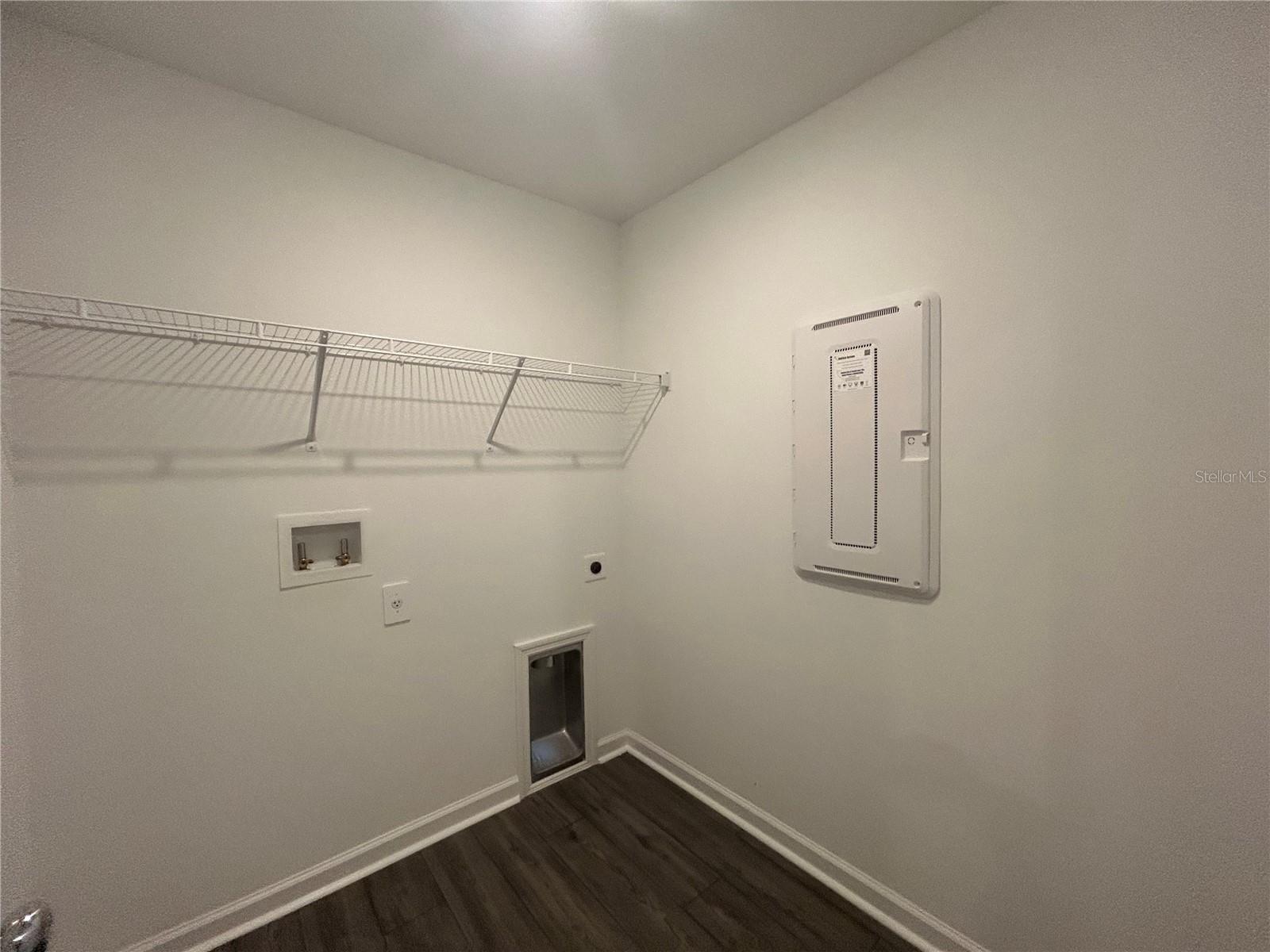 Image 23 of 25 For 16617 144th Street