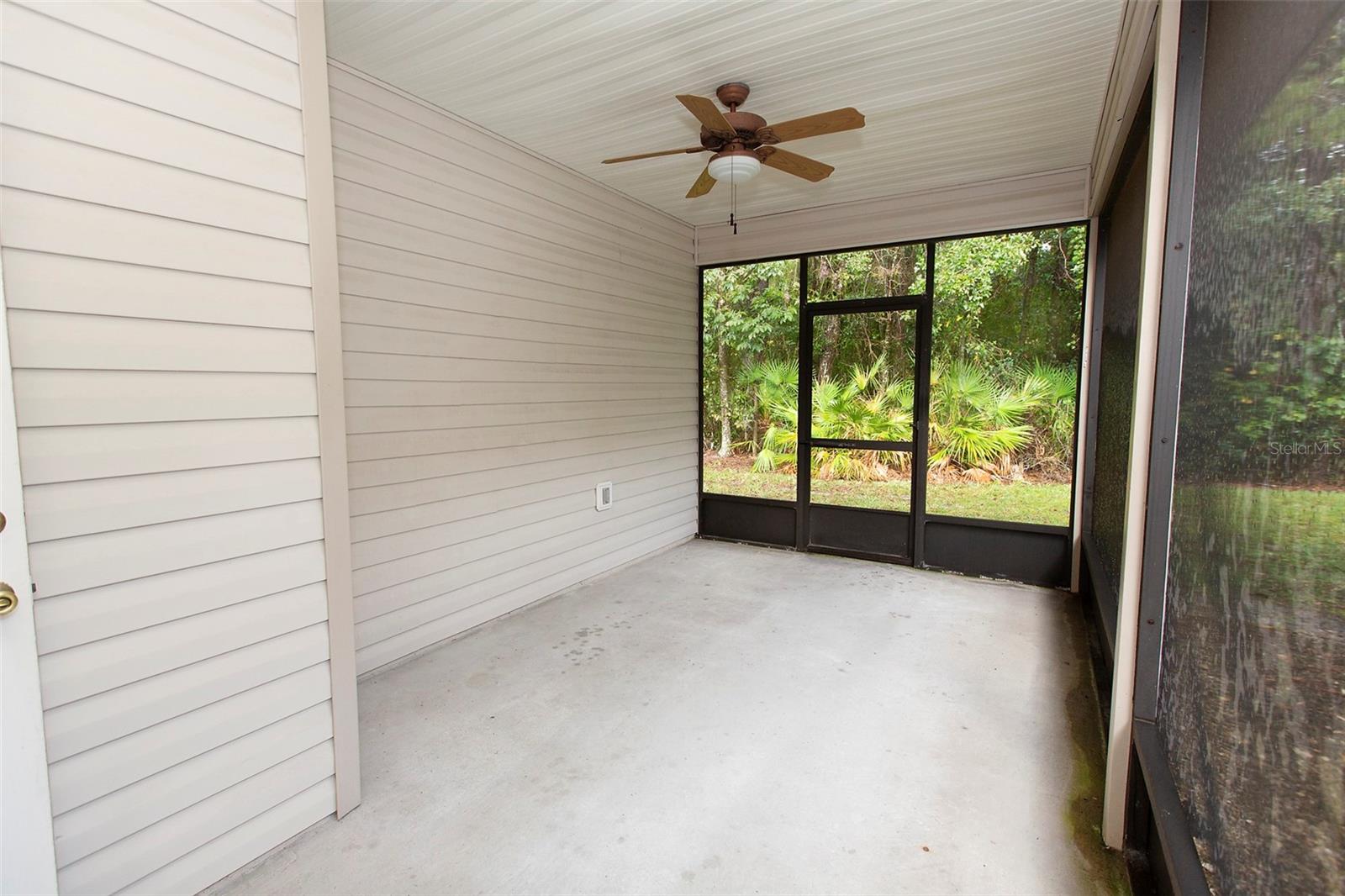 Image 20 of 29 For 7613 47th Way