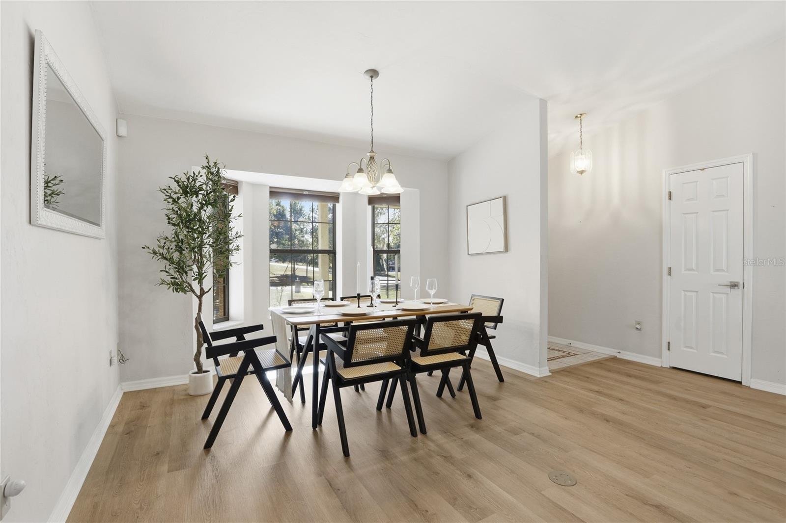 Image 10 of 32 For 5070 52nd Place