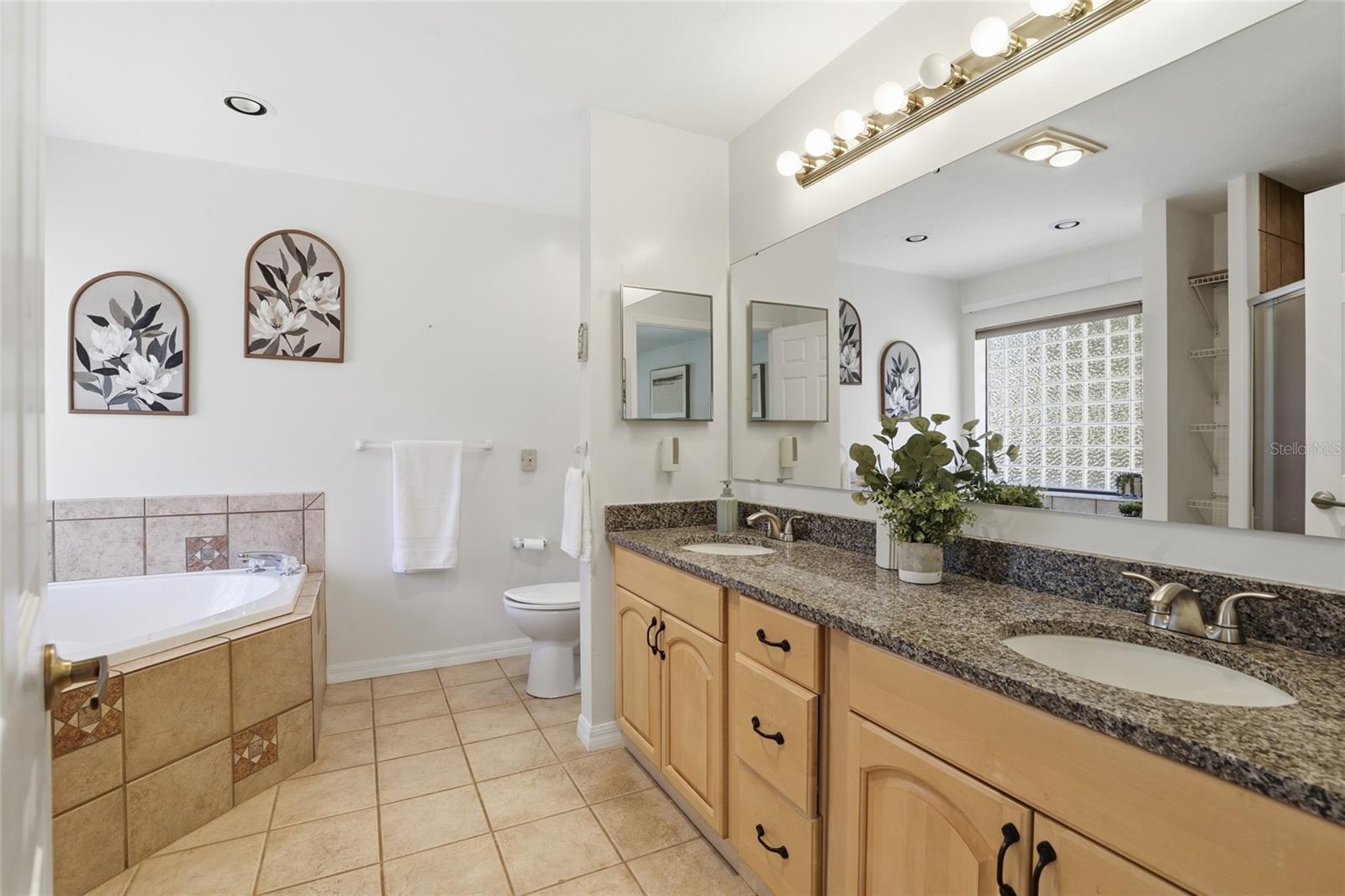 Image 18 of 32 For 5070 52nd Place