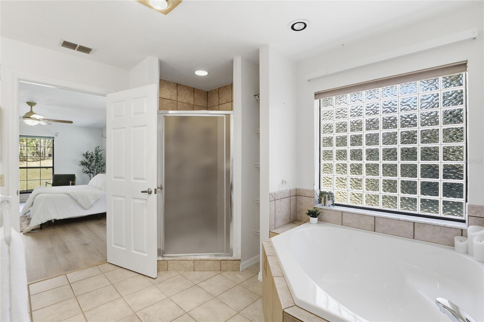 Image 19 of 32 For 5070 52nd Place