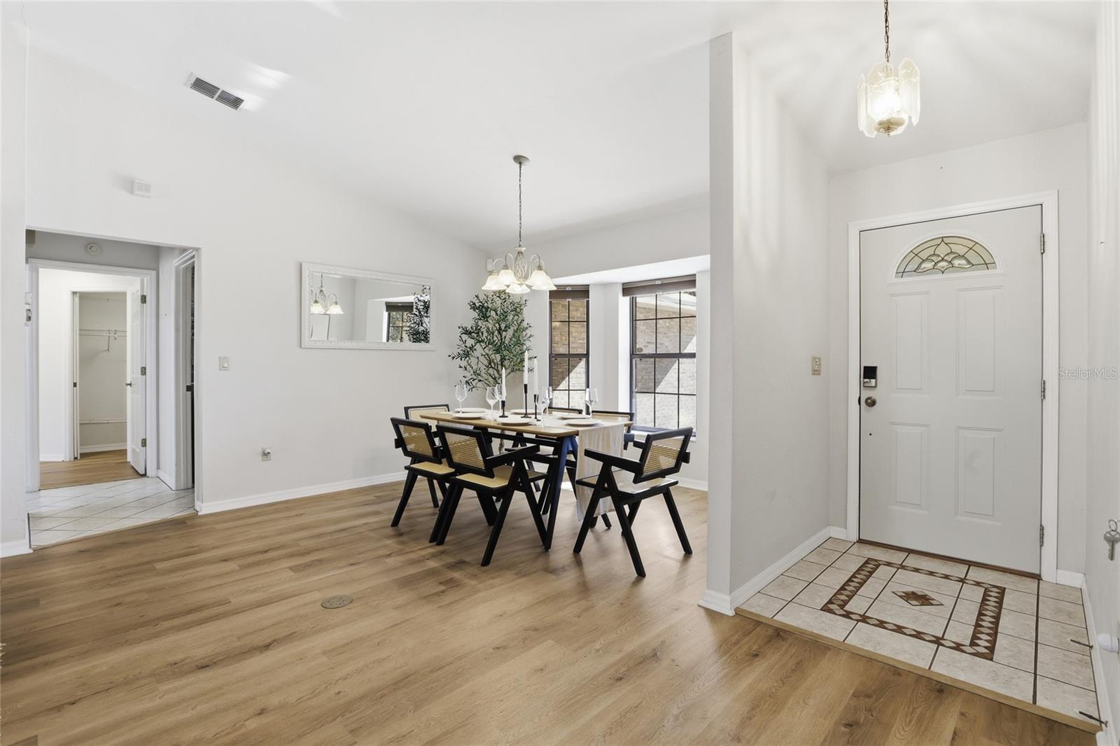 Image 6 of 32 For 5070 52nd Place