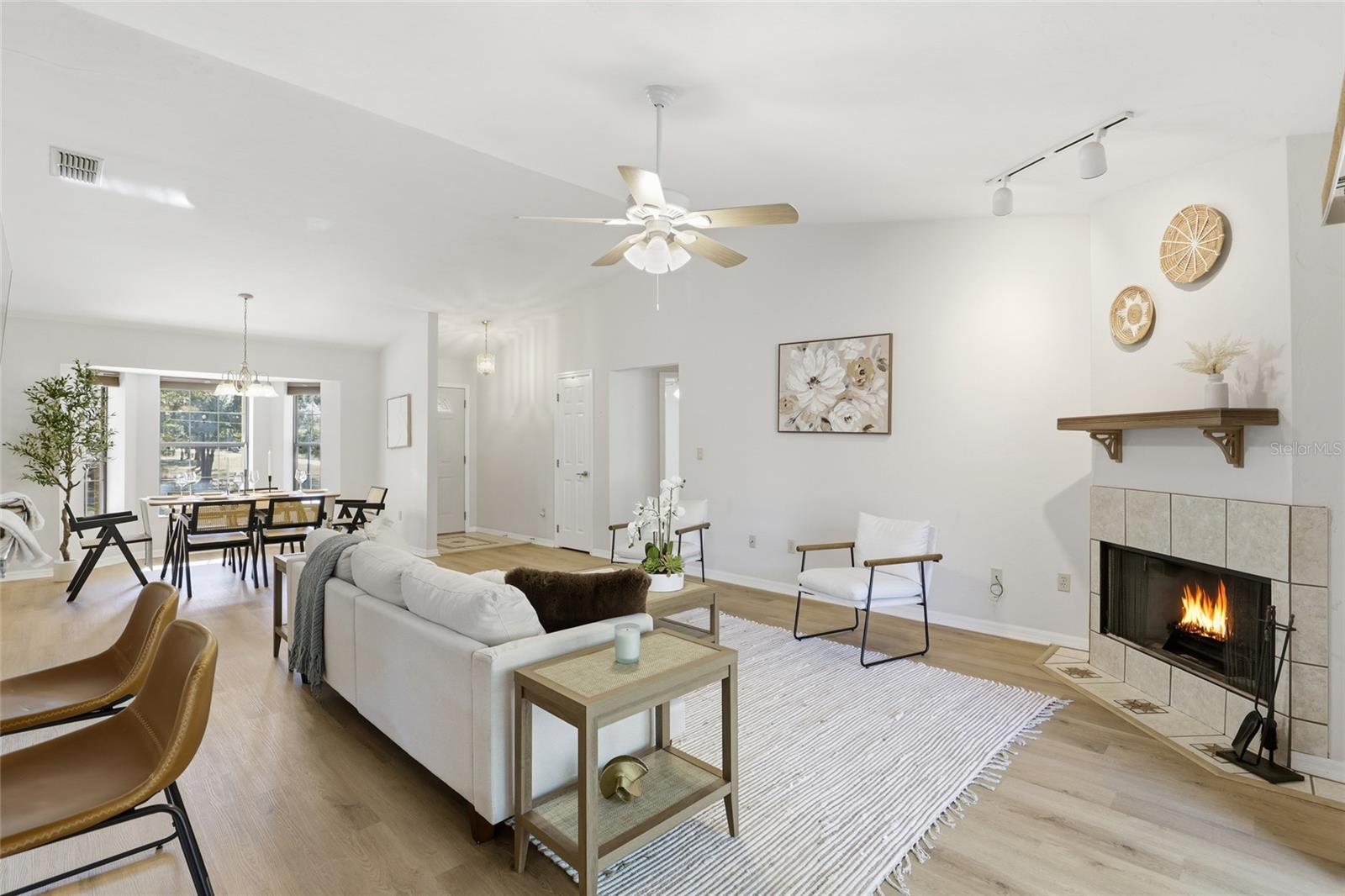 Image 7 of 32 For 5070 52nd Place