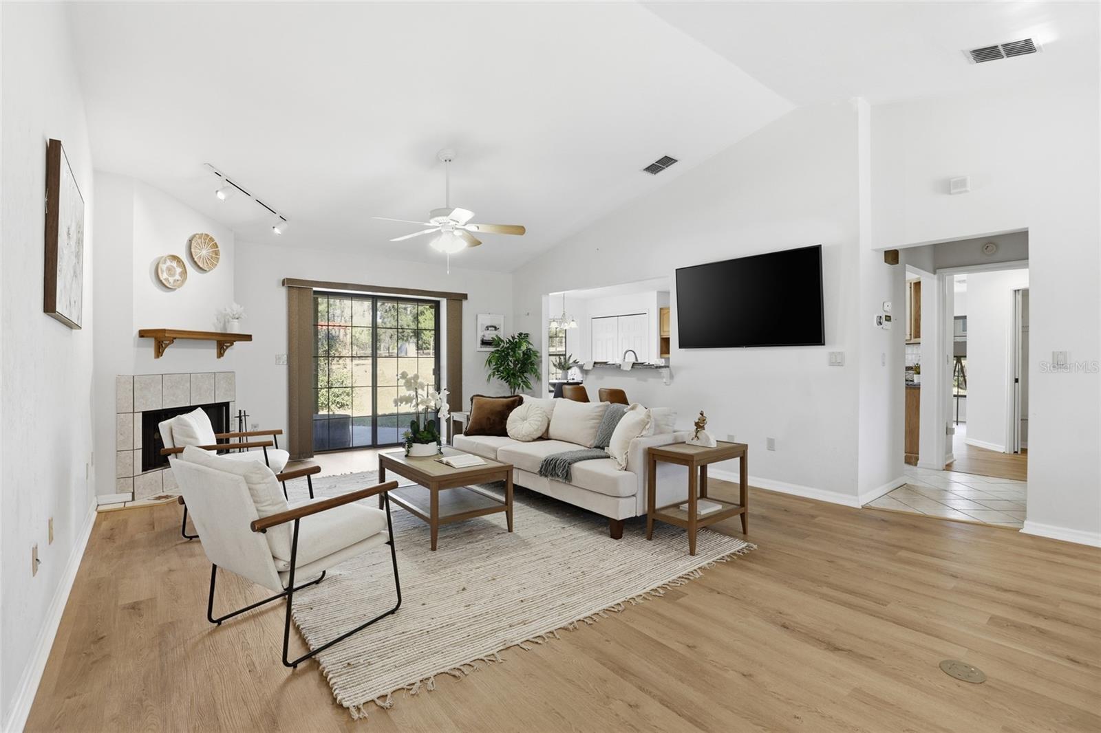 Image 9 of 32 For 5070 52nd Place