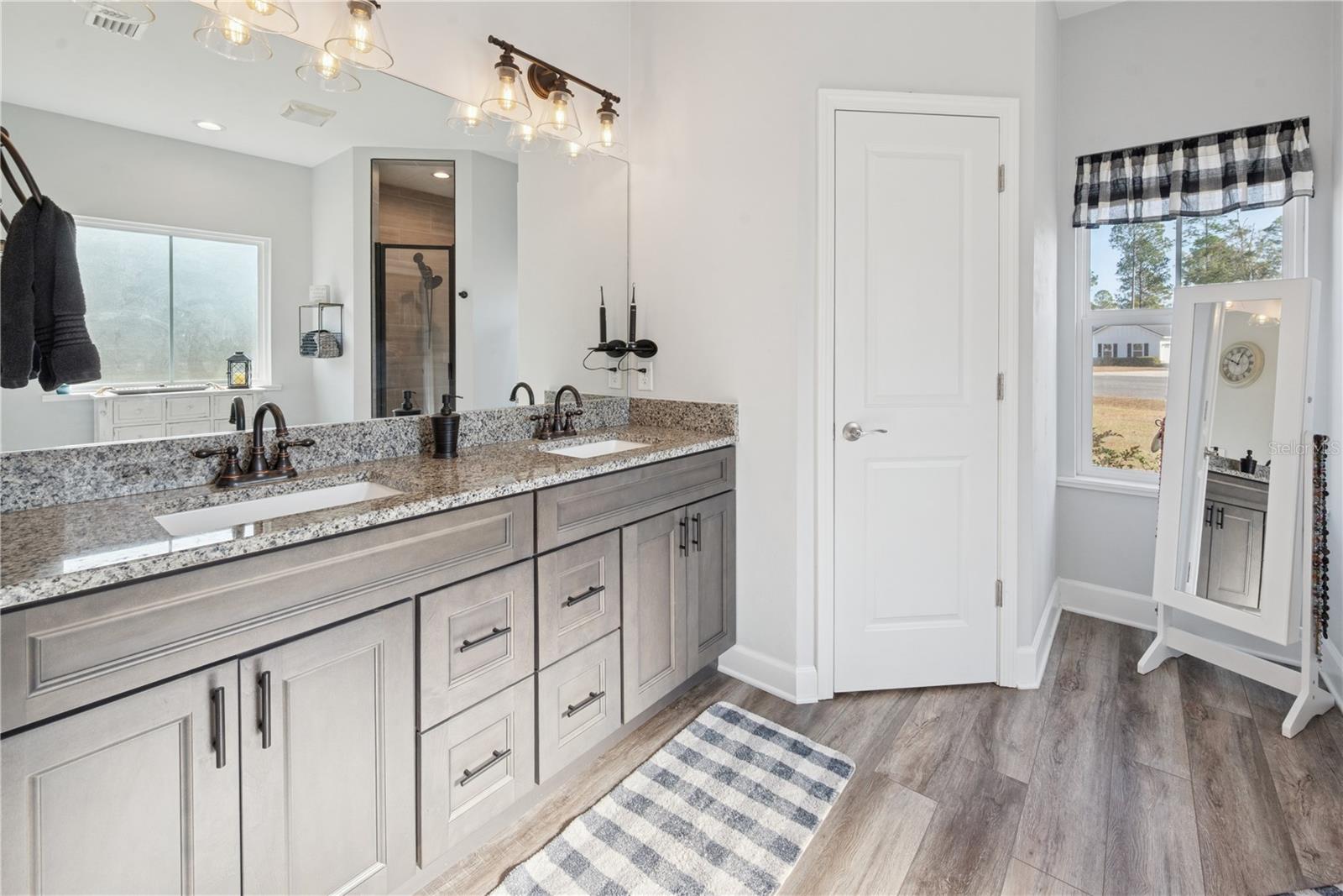 Image 26 of 41 For 6379 161st Run