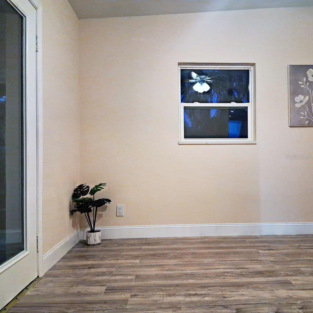 Image 13 of 17 For 441 Kentia Road