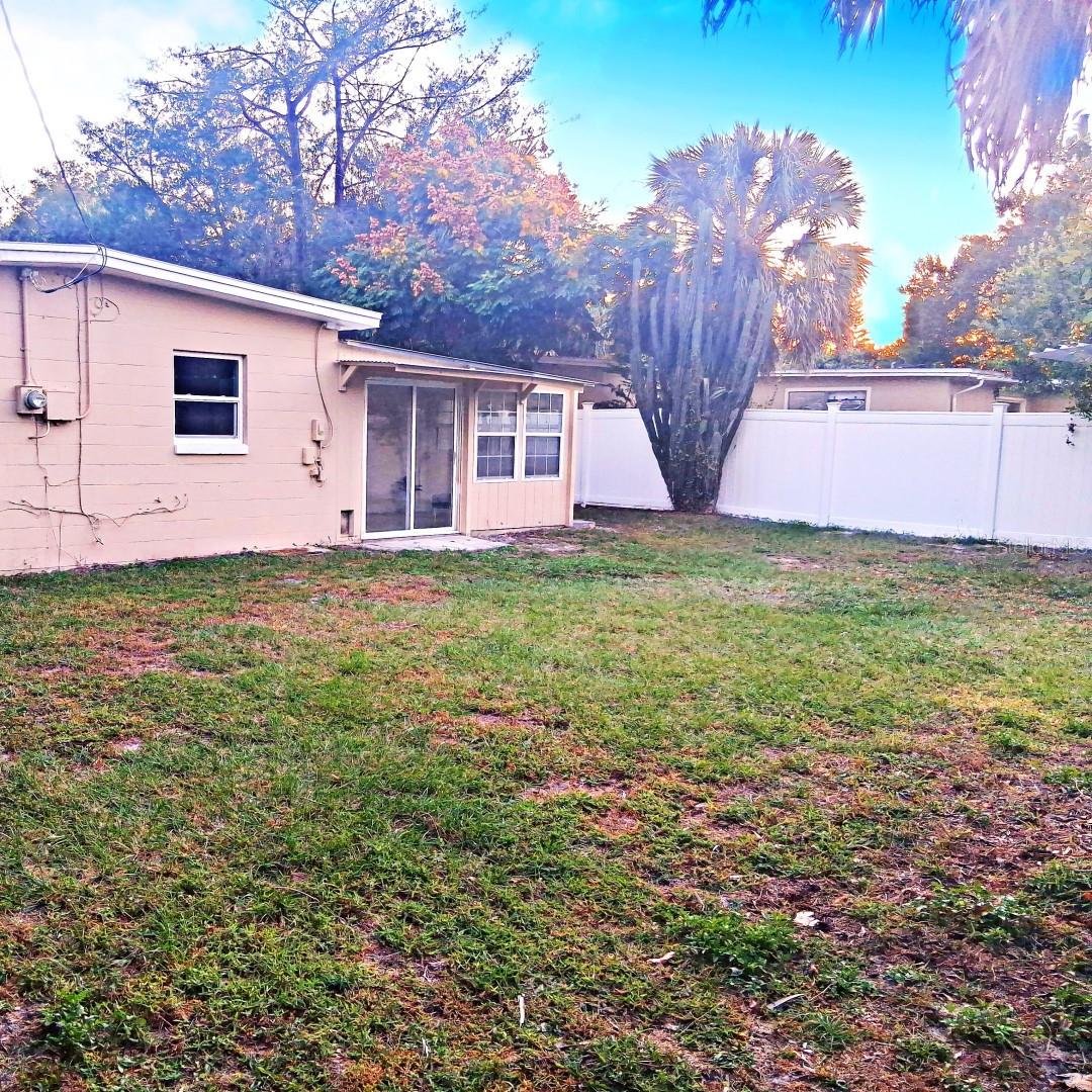 Image 7 of 17 For 441 Kentia Road