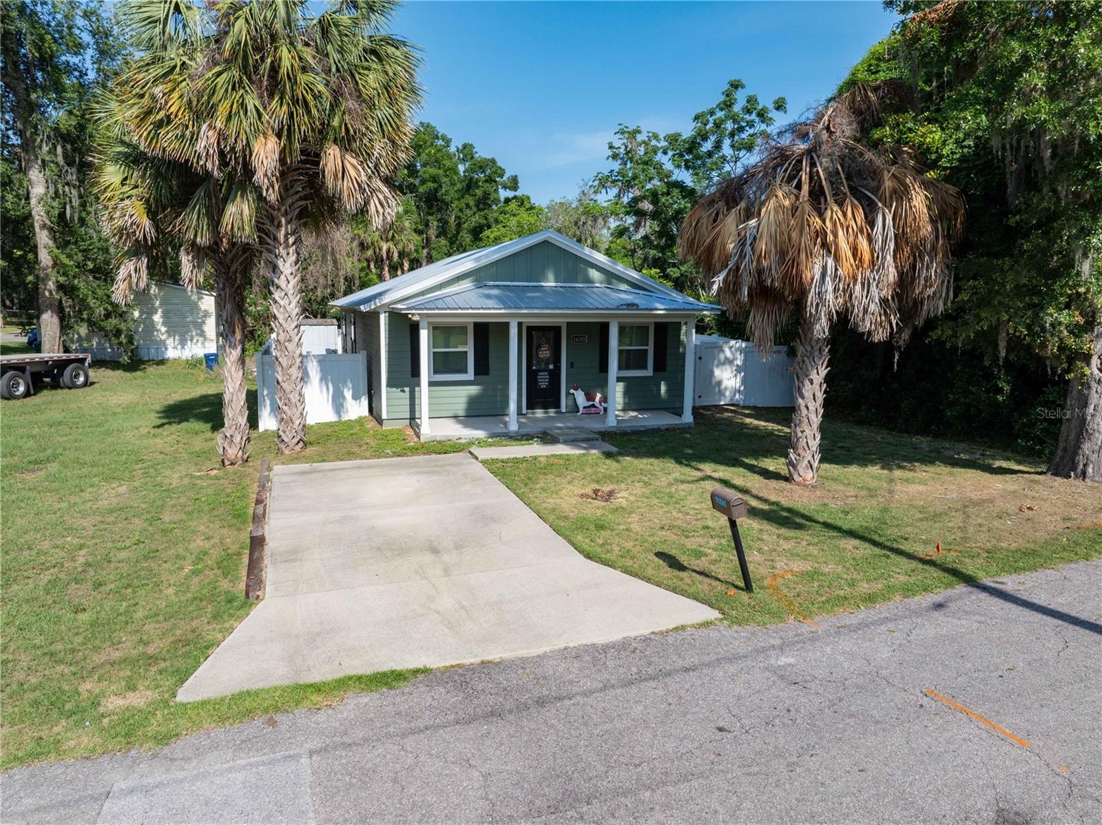 Image 3 of 29 For 14208 136th Terrace