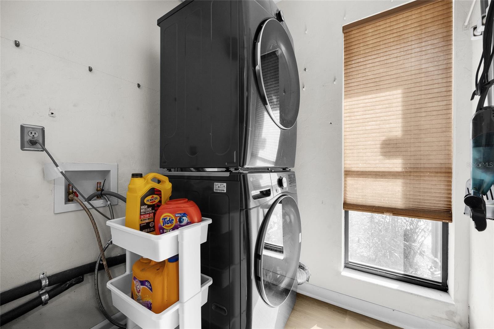 Image 17 of 25 For 2440 47th Lane