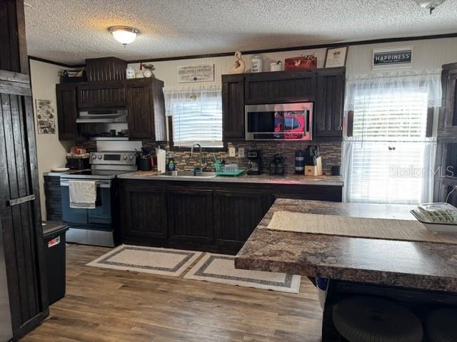 Image 7 of 37 For 503 Theresa Avenue