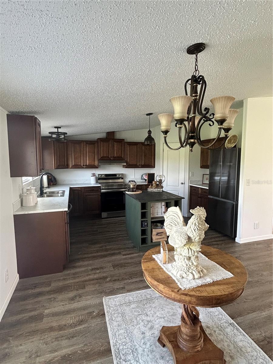 Image 16 of 59 For 19456 161st Court