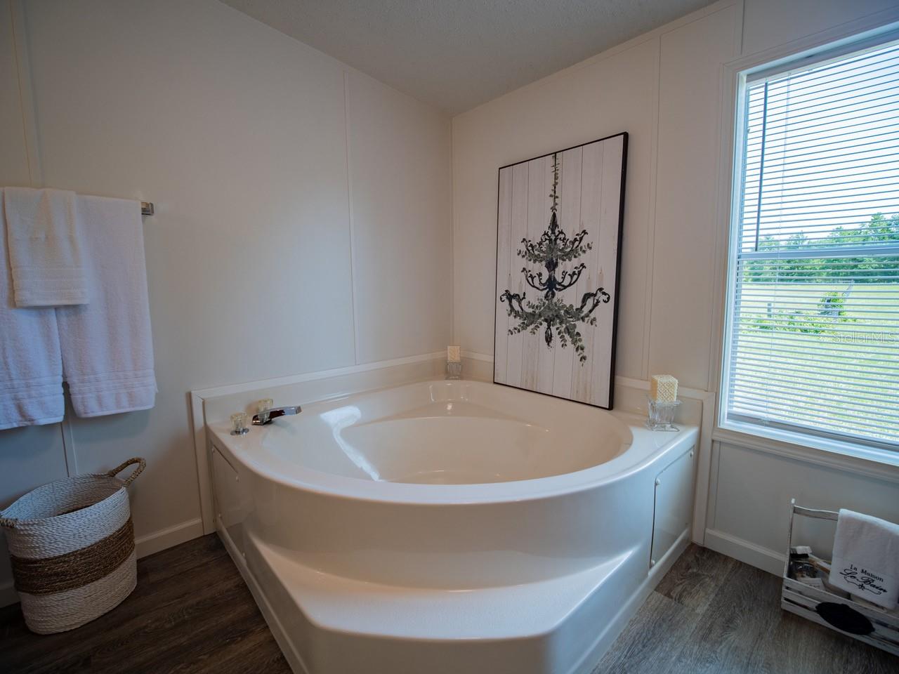 Image 25 of 59 For 19456 161st Court