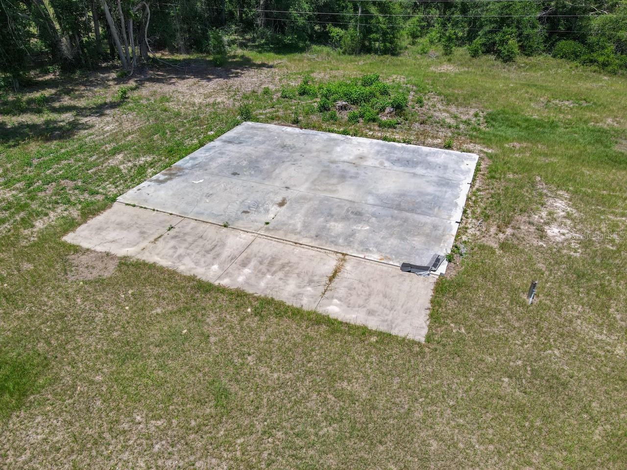 Image 41 of 59 For 19456 161st Court