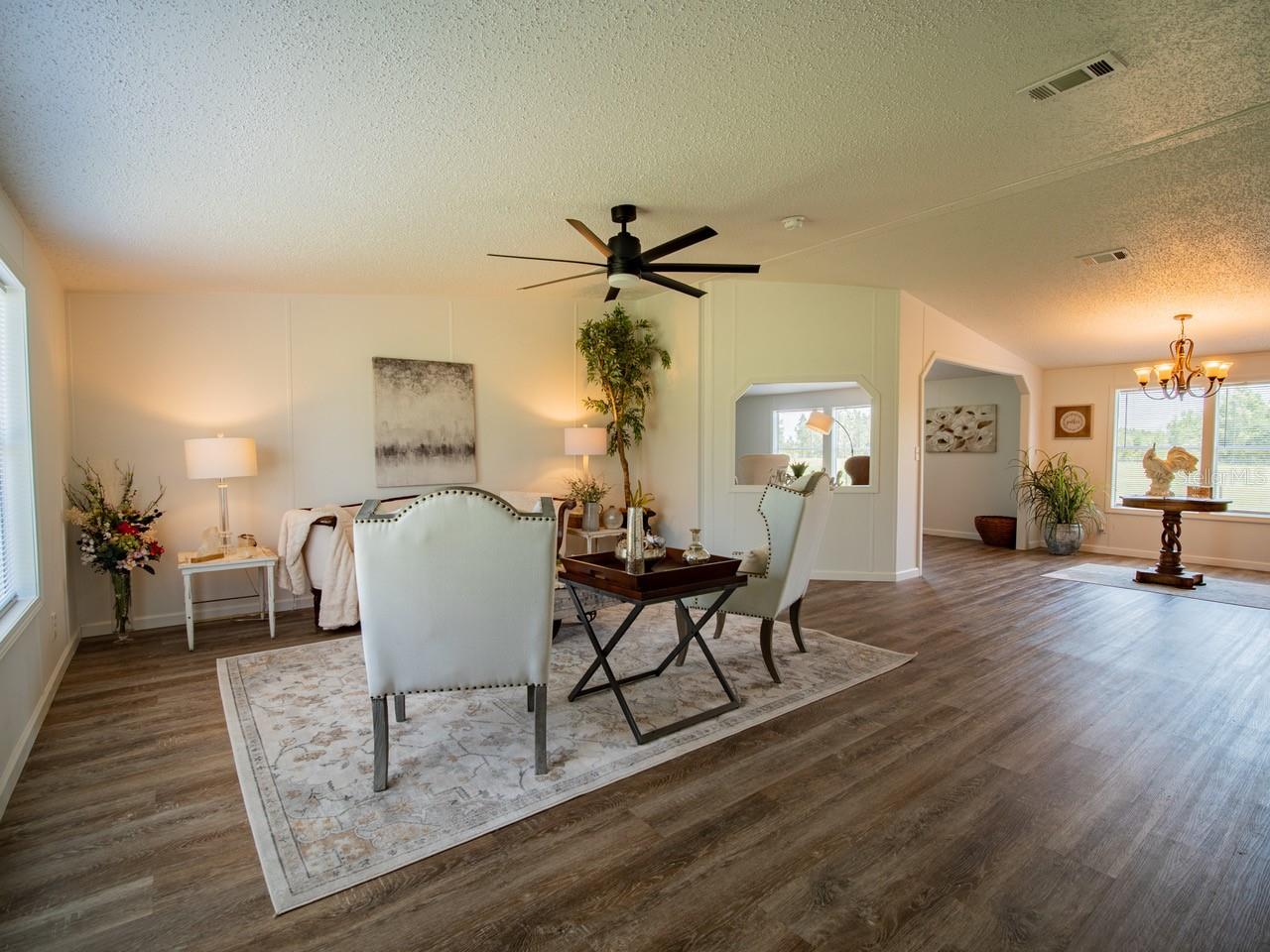 Image 7 of 59 For 19456 161st Court