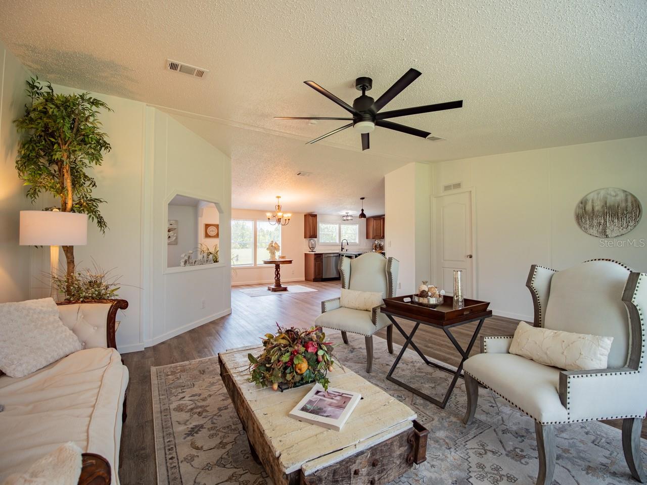 Image 9 of 59 For 19456 161st Court