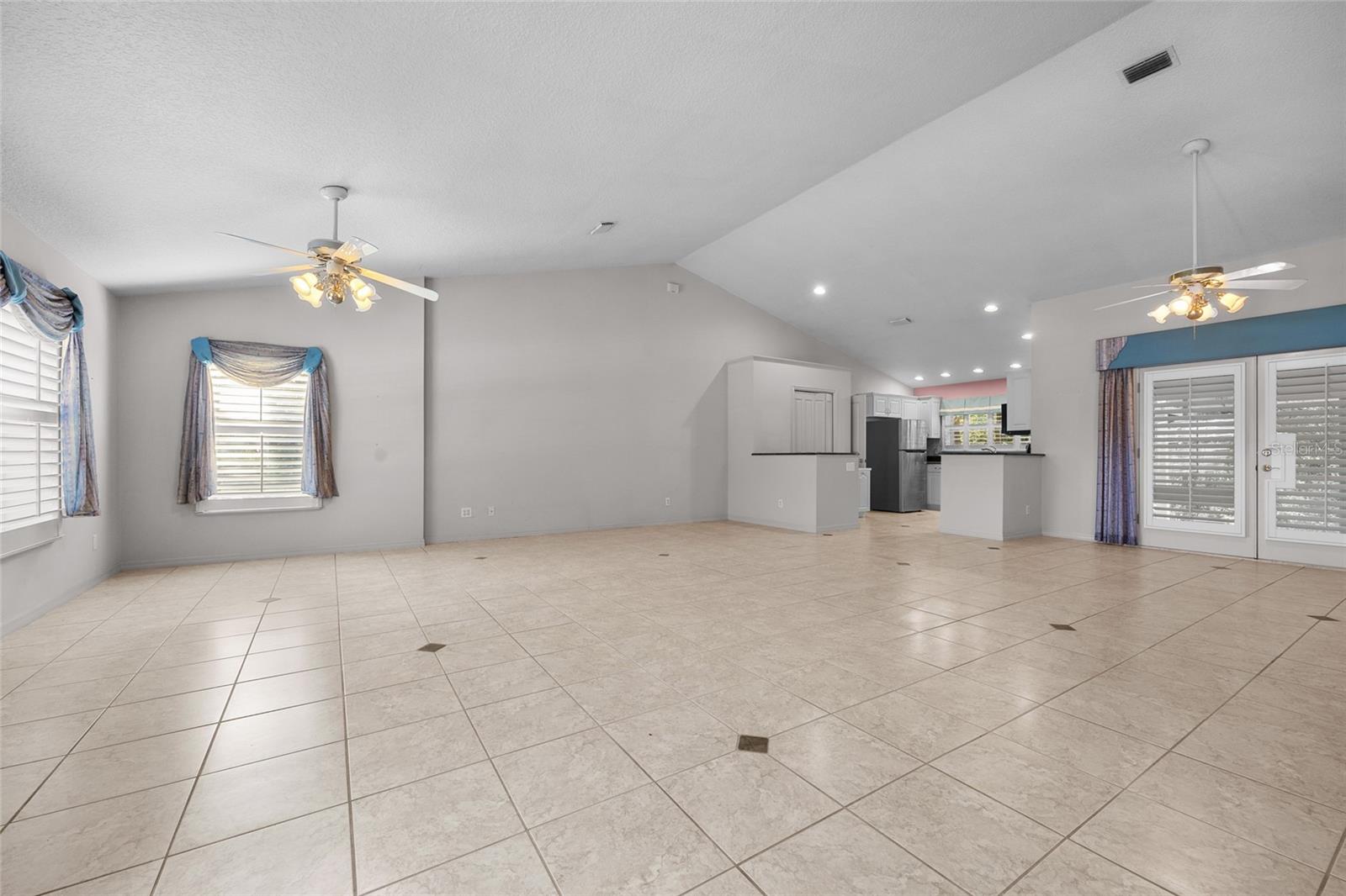 Image 4 of 23 For 3951 Myrtle