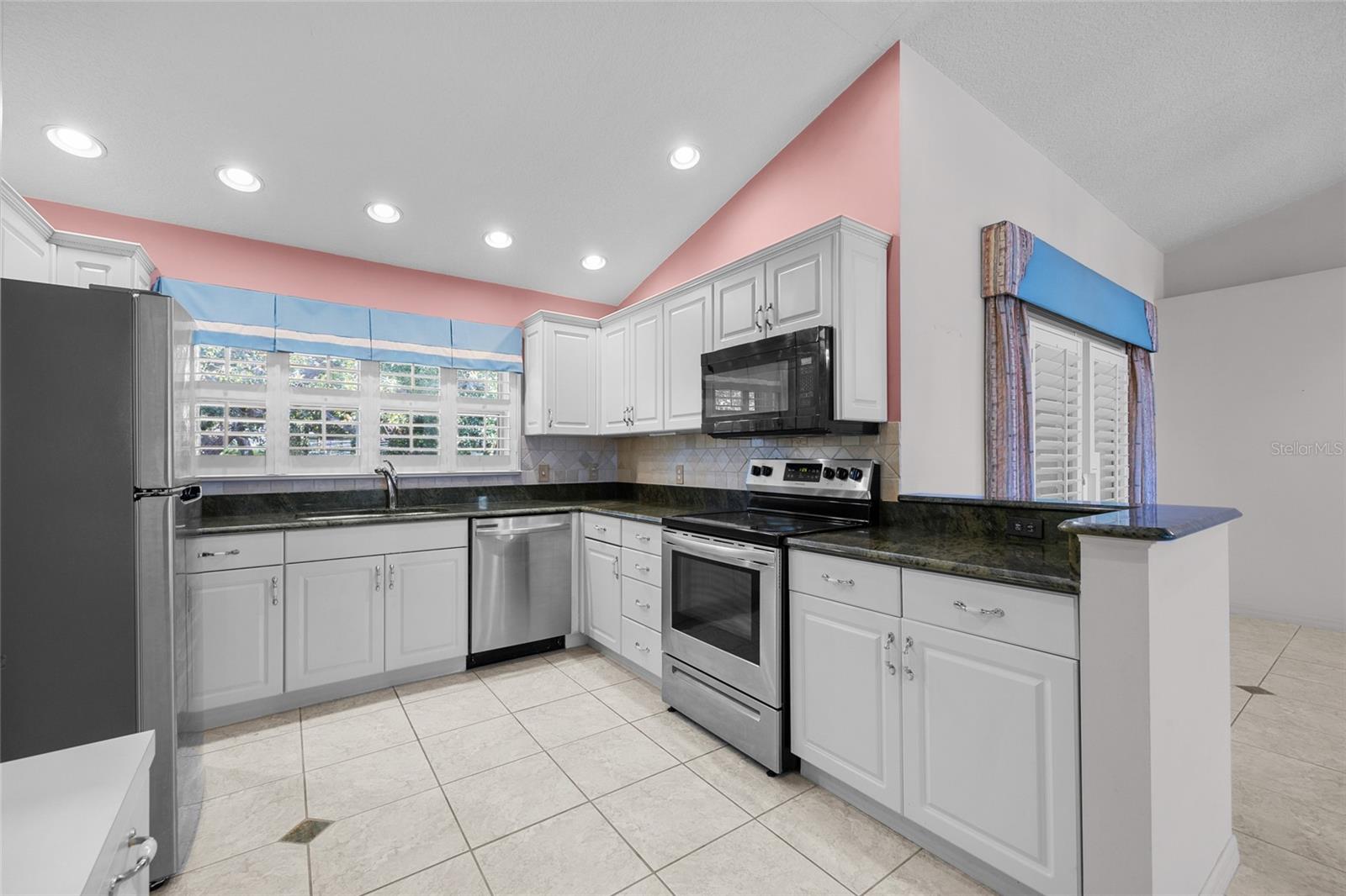 Image 9 of 23 For 3951 Myrtle