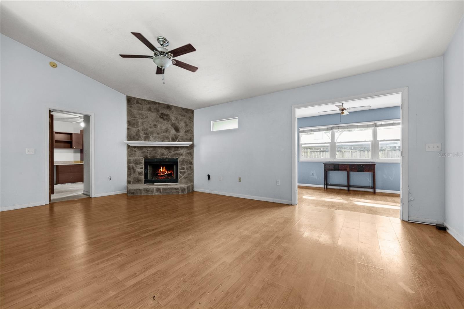 Image 2 of 24 For 5911 44th Pl