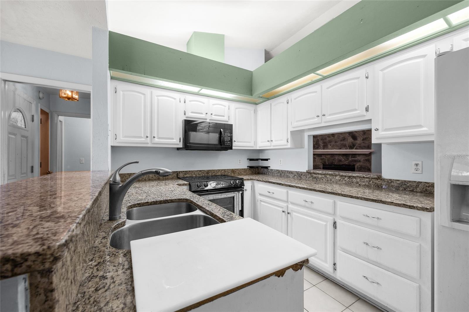 Image 4 of 24 For 5911 44th Pl