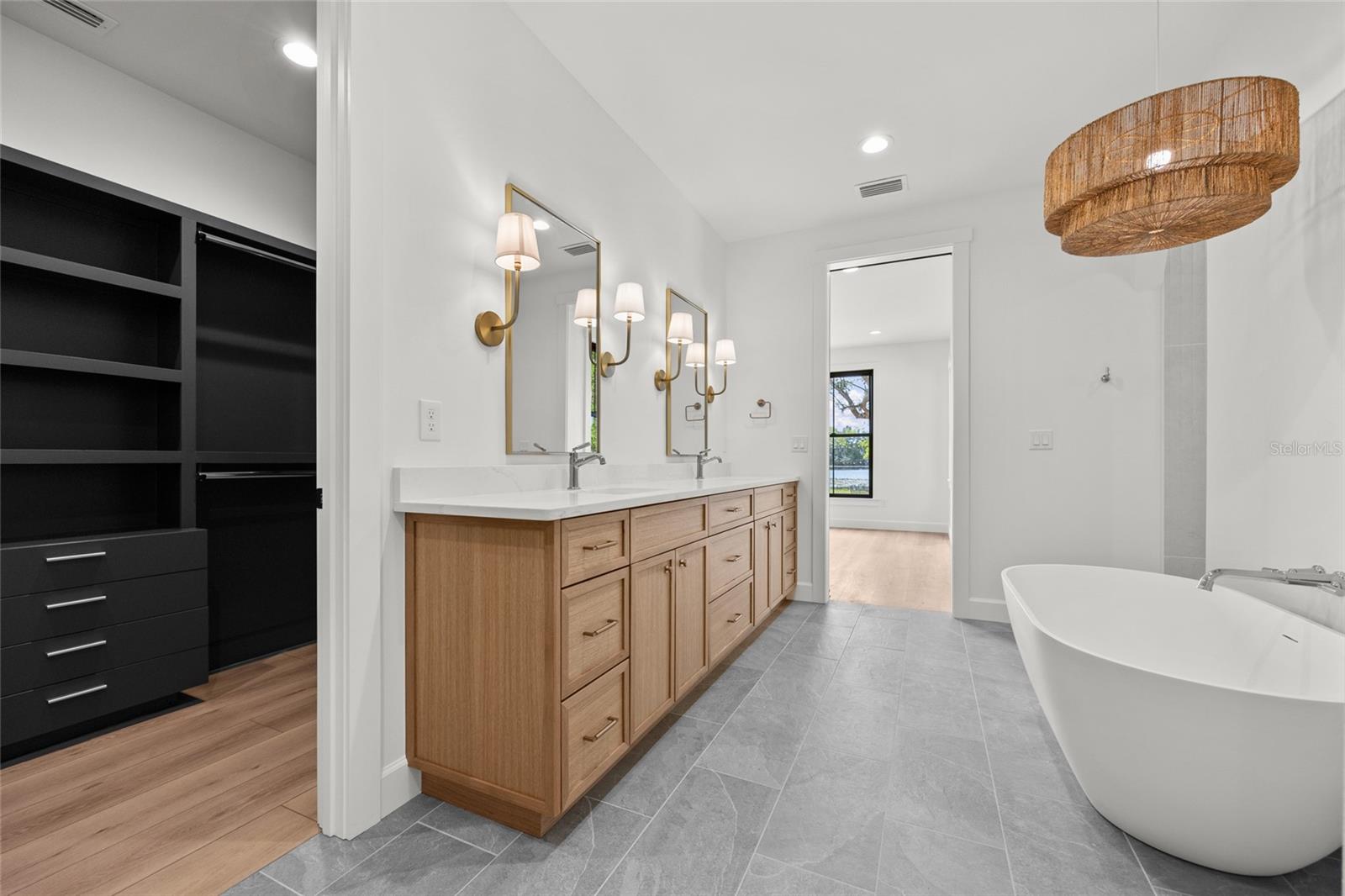 Image 25 of 46 For 264 Sylvi Drive