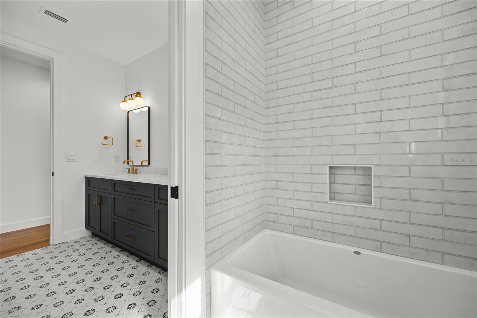 Image 33 of 46 For 264 Sylvi Drive