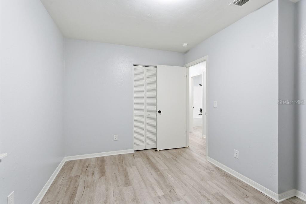 Image 18 of 28 For 14621 122 Terrace